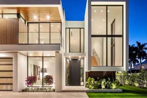 1099 NE 4th Avenue Boca Raton FL 33432