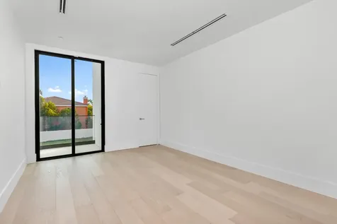 1099 NE 4th Avenue Boca Raton FL 33432