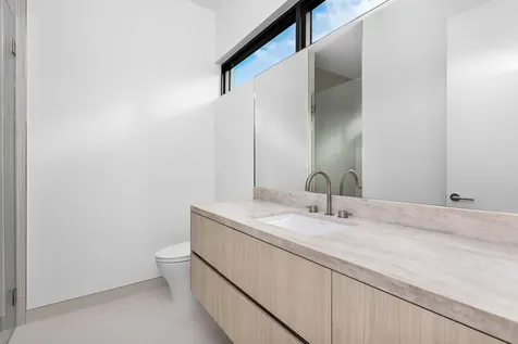 1099 NE 4th Avenue Boca Raton FL 33432