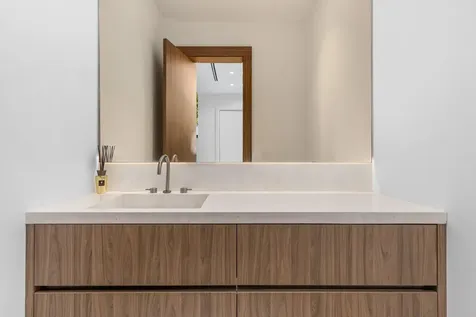 1099 NE 4th Avenue Boca Raton FL 33432