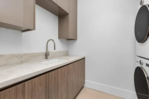 1099 NE 4th Avenue Boca Raton FL 33432