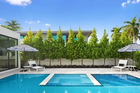 1099 NE 4th Avenue Boca Raton FL 33432