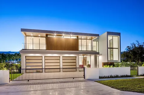 1099 NE 4th Avenue Boca Raton FL 33432