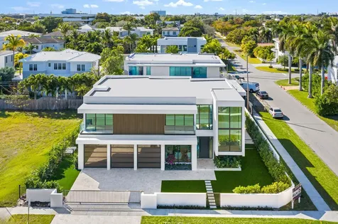 1099 NE 4th Avenue Boca Raton FL 33432