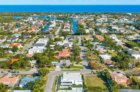 1099 NE 4th Avenue Boca Raton FL 33432