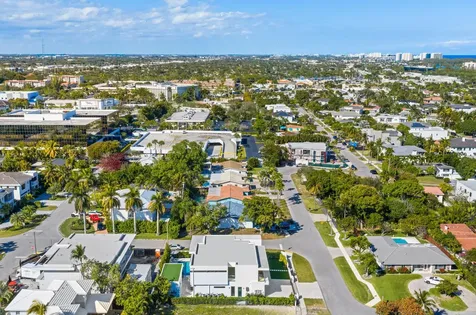 1099 NE 4th Avenue Boca Raton FL 33432