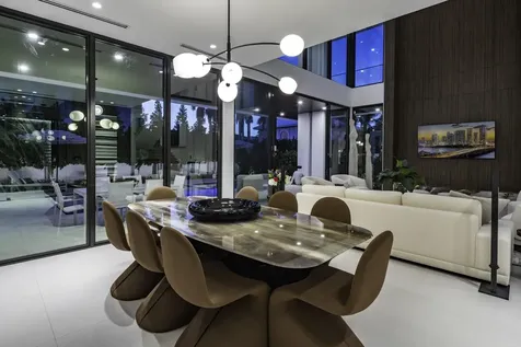 1099 NE 4th Avenue Boca Raton FL 33432