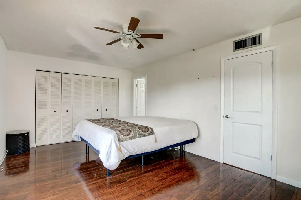 42 Burgundy A Delray Beach FL 33484