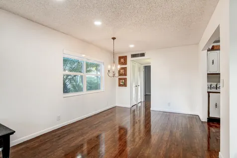 42 Burgundy A Delray Beach FL 33484