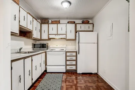 42 Burgundy A Delray Beach FL 33484