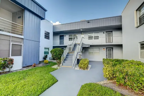 42 Burgundy A Delray Beach FL 33484