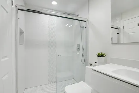 42 Burgundy A Delray Beach FL 33484