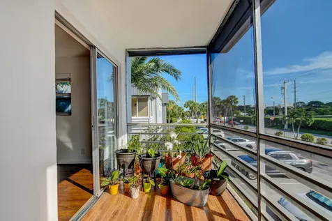 42 Burgundy A Delray Beach FL 33484