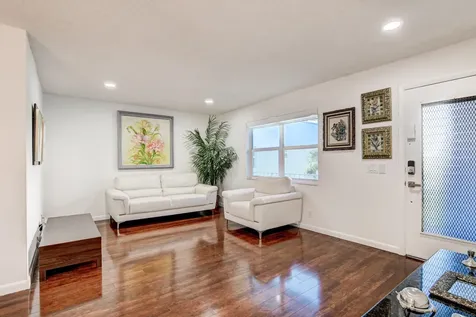 42 Burgundy A Delray Beach FL 33484
