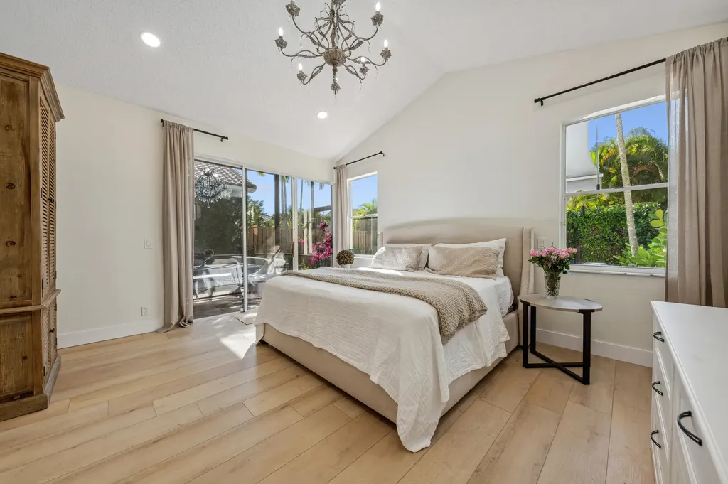 6667 NW 25th Avenue Boca Raton FL 33496