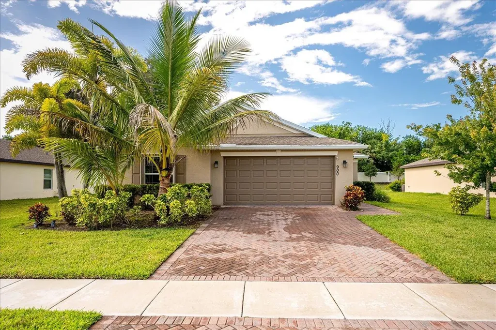 900 Bent Creek Drive Fort Pierce FL 34947