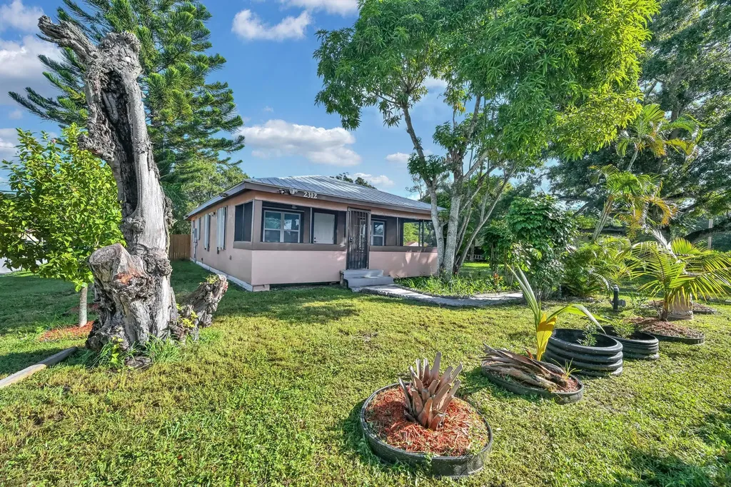 2312 Georgia Avenue Fort Pierce FL 34950