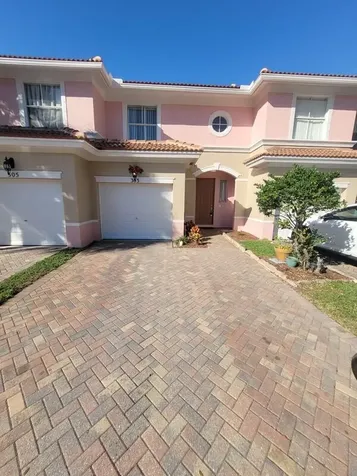 303 Seminole Palms Drive Greenacres FL 33463