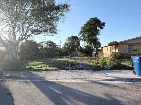 1149 W 34th Street Riviera Beach FL 33404