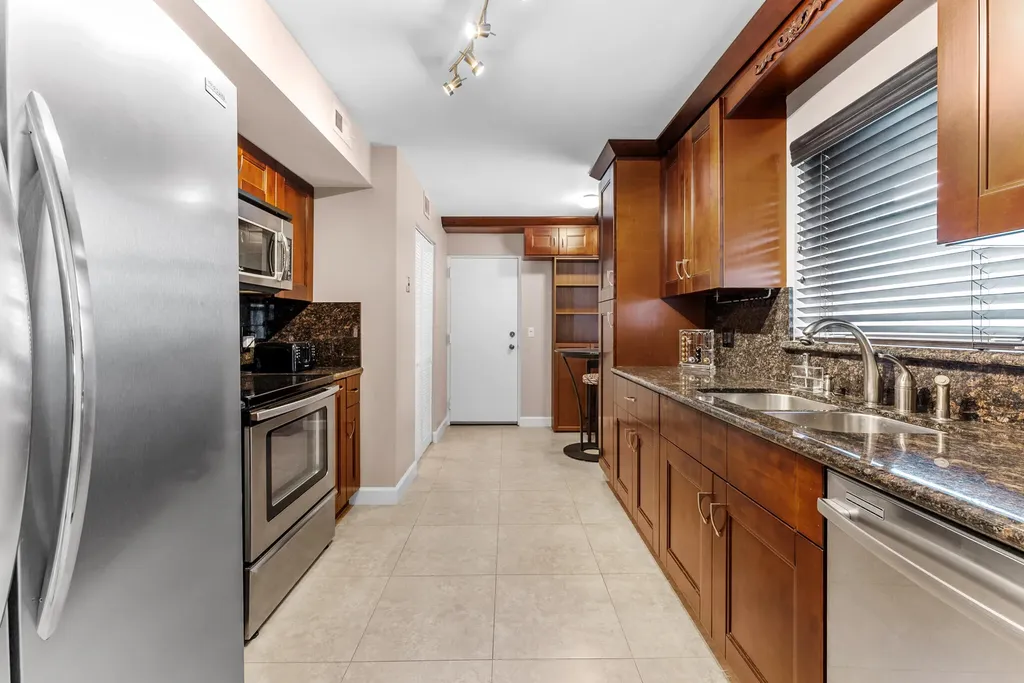 6300 NW 2nd Avenue Boca Raton FL 33487