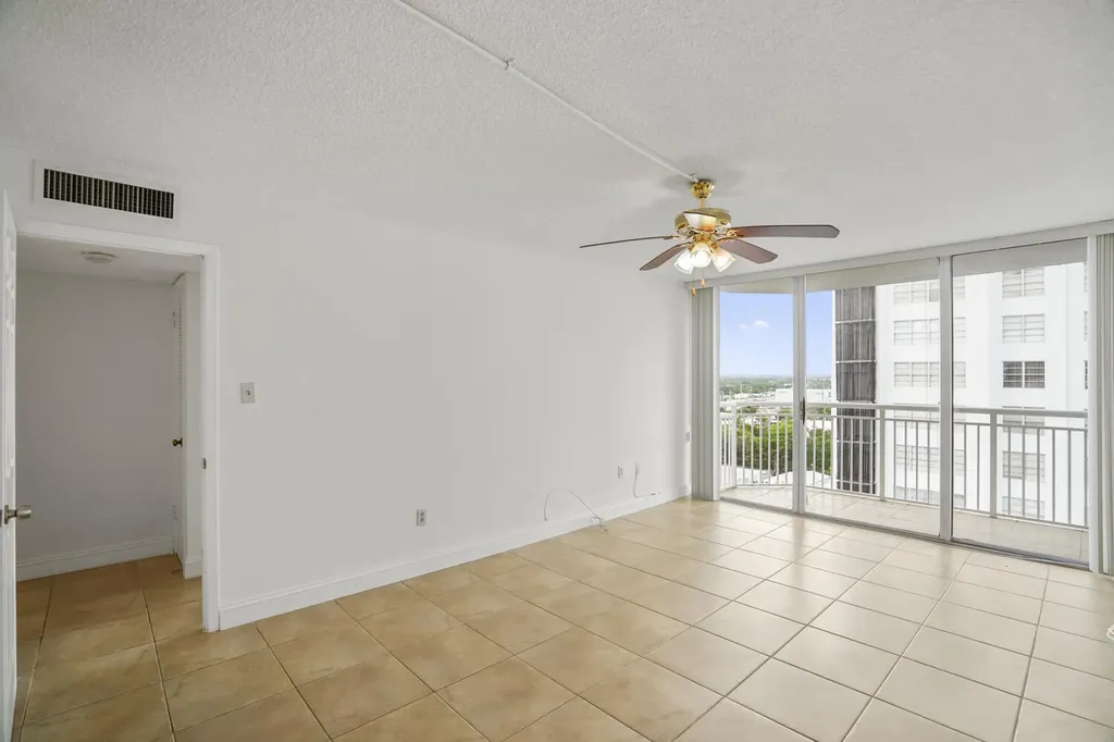 18051 Biscayne Boulevard Aventura FL 33160