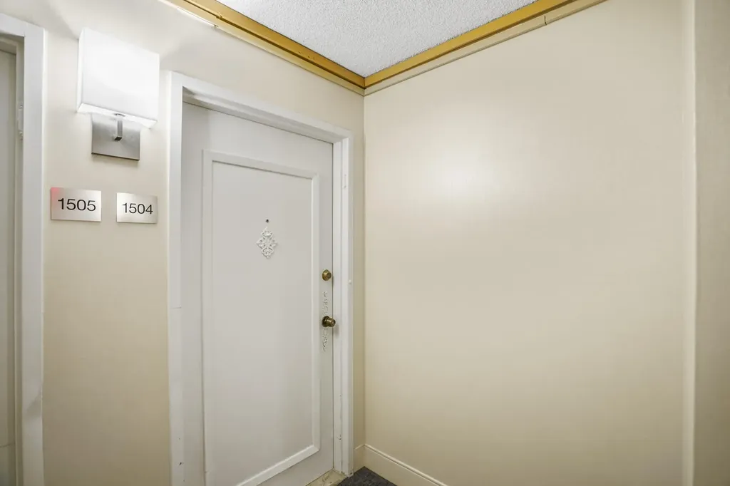 18051 Biscayne Boulevard Aventura FL 33160