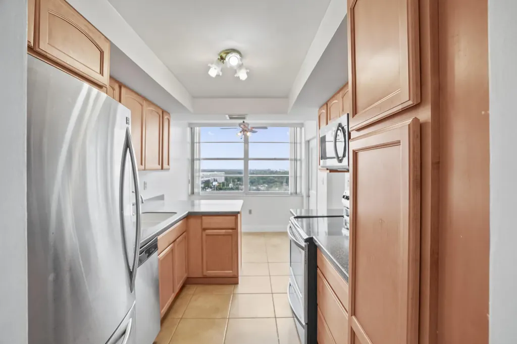 18051 Biscayne Boulevard Aventura FL 33160