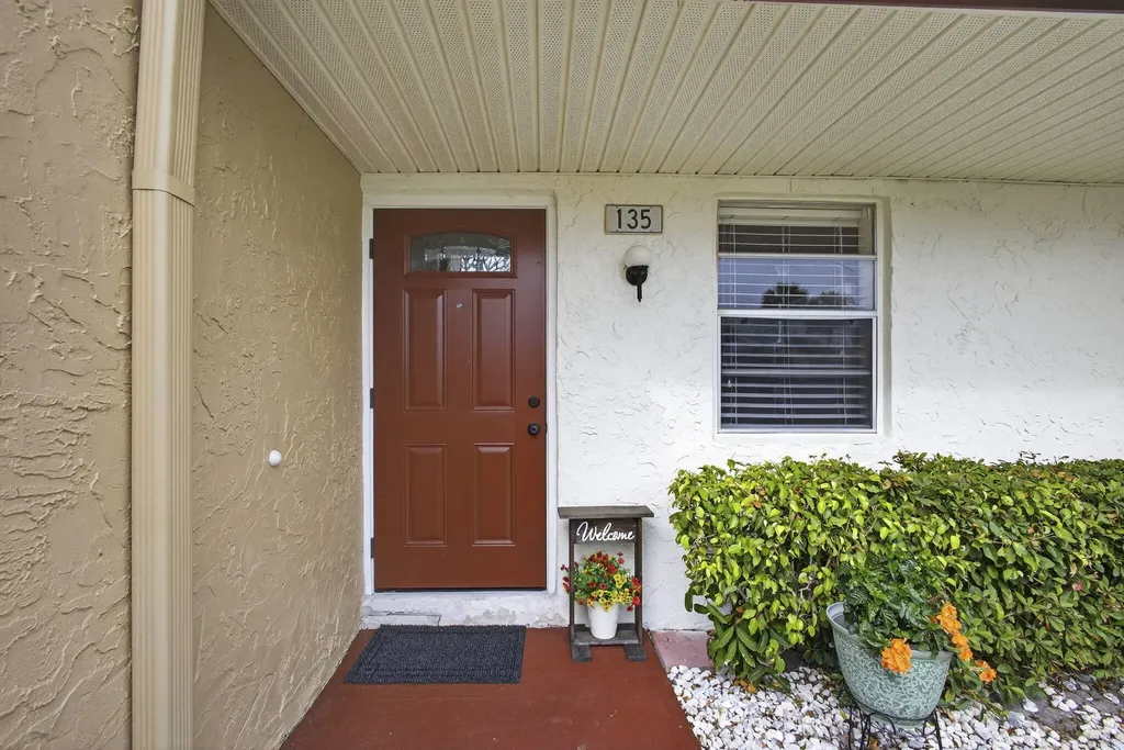 135 Lake Anne Drive West Palm Beach FL 33411