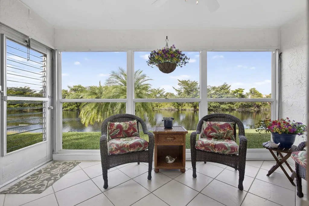 135 Lake Anne Drive West Palm Beach FL 33411