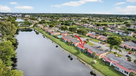 135 Lake Anne Drive West Palm Beach FL 33411