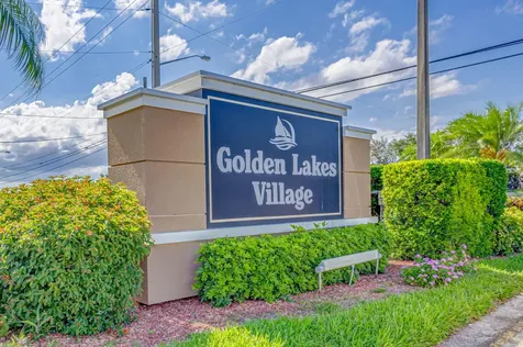 135 Lake Anne Drive West Palm Beach FL 33411