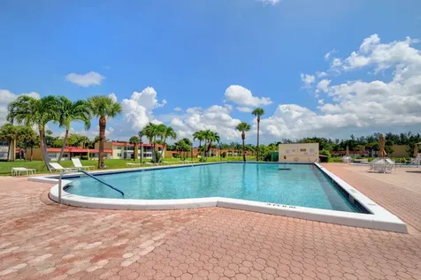 135 Lake Anne Drive West Palm Beach FL 33411