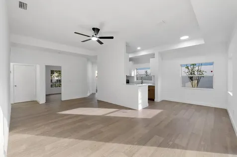1410 SW 85th Avenue Pembroke Pines FL 33025