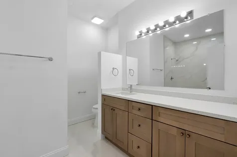 1410 SW 85th Avenue Pembroke Pines FL 33025