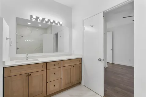 1410 SW 85th Avenue Pembroke Pines FL 33025