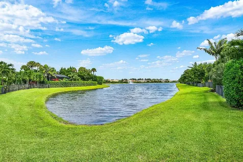 8628 Grand Prix Lane Boynton Beach FL 33472