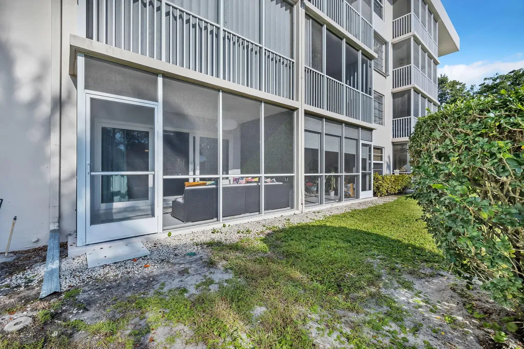 2800 N Palm Aire Drive Pompano Beach FL 33069