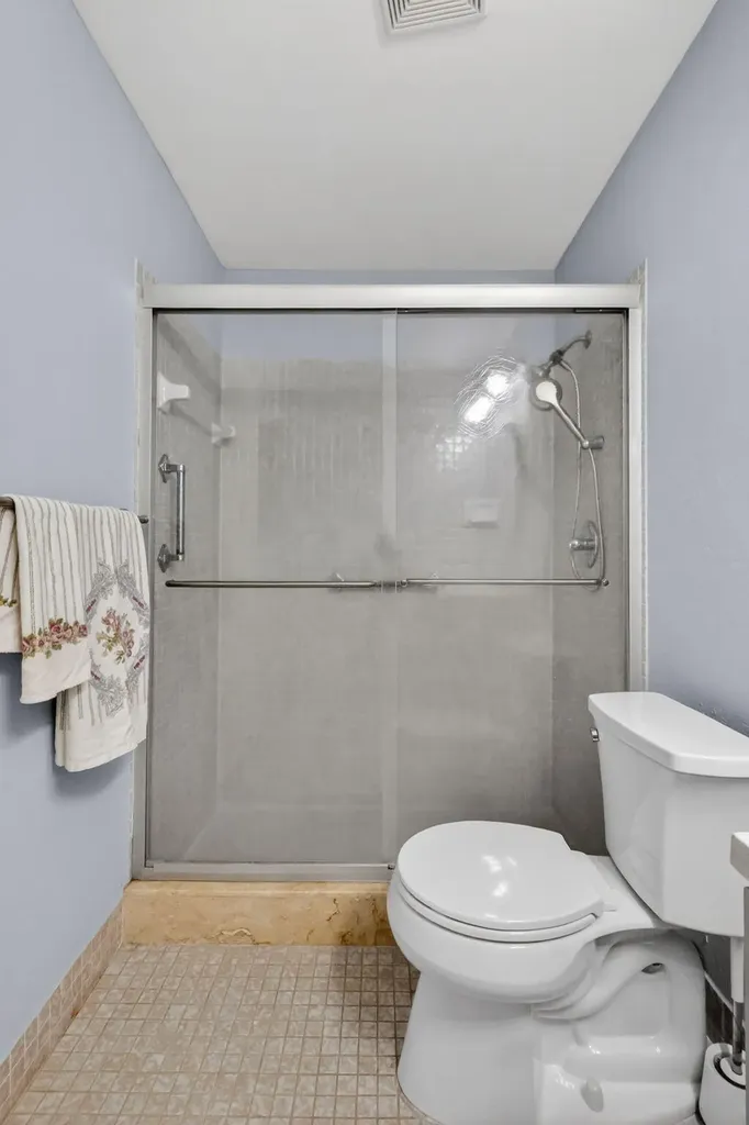 5926 N Los Alamos Lane Delray Beach FL 33484