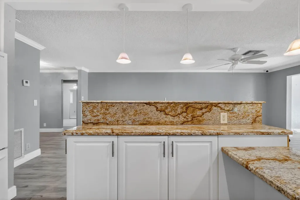 5926 N Los Alamos Lane Delray Beach FL 33484