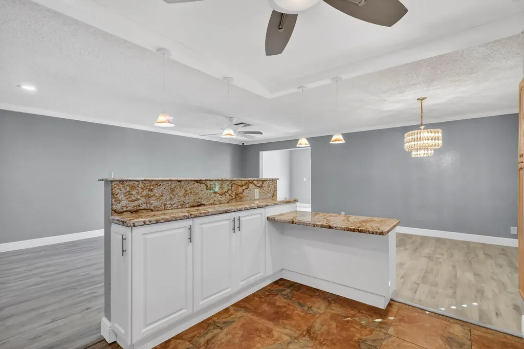 5926 N Los Alamos Lane Delray Beach FL 33484