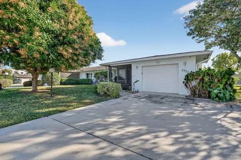5926 N Los Alamos Lane Delray Beach FL 33484
