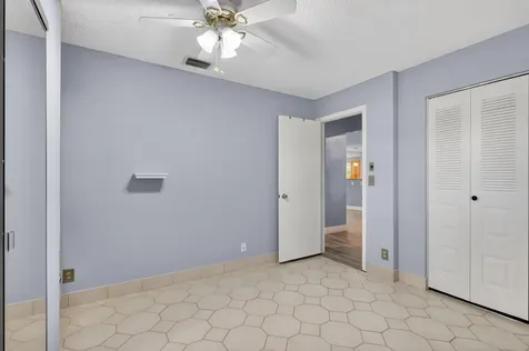5926 N Los Alamos Lane Delray Beach FL 33484