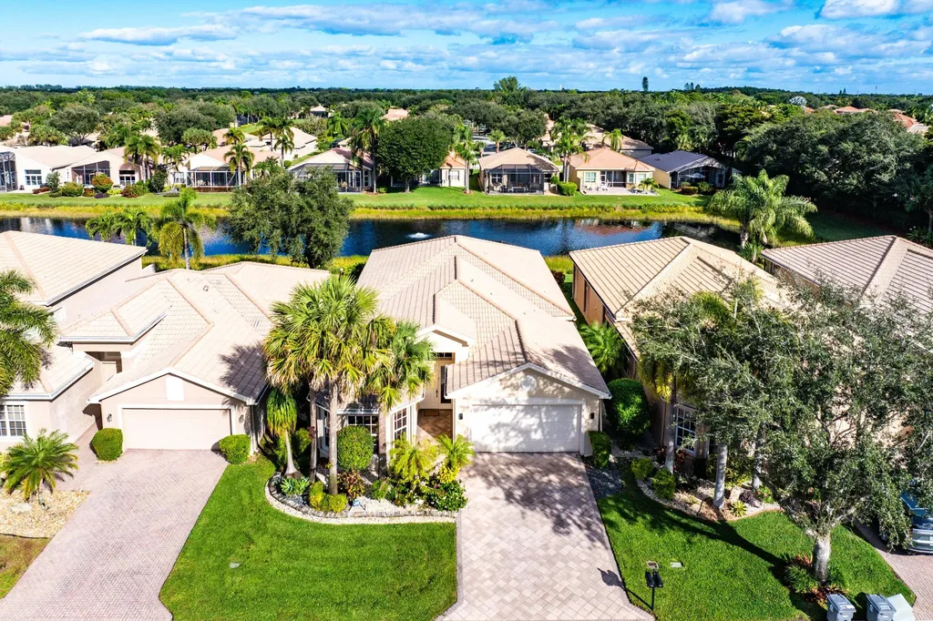 6775 Shamrock Trail Boynton Beach FL 33437