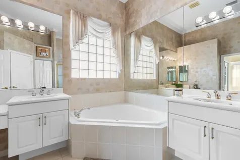 7267 Demedici Circle Delray Beach FL 33446