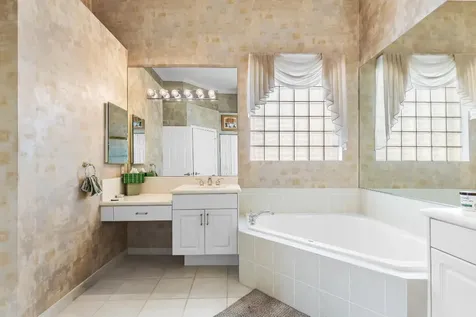 7267 Demedici Circle Delray Beach FL 33446