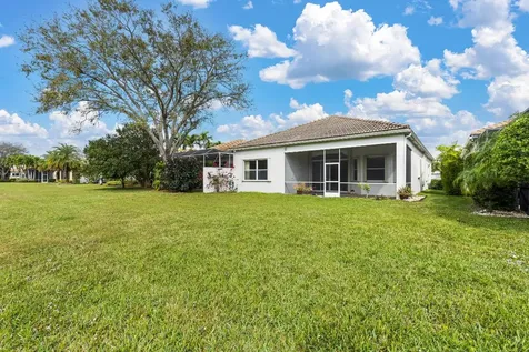 7267 Demedici Circle Delray Beach FL 33446
