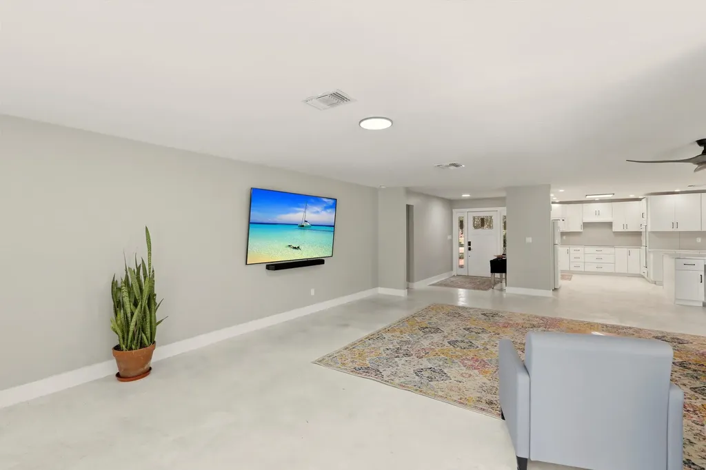 74 Aqua Lane North Fort Myers FL 33903