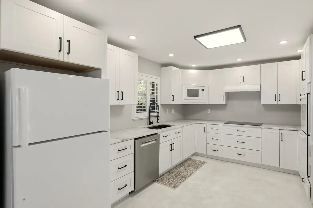 74 Aqua Lane North Fort Myers FL 33903