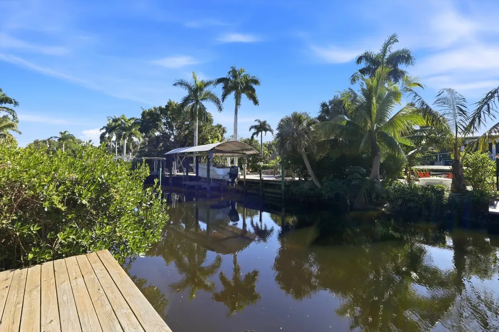 74 Aqua Lane North Fort Myers FL 33903