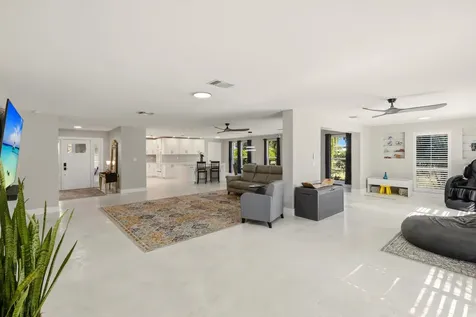 74 Aqua Lane North Fort Myers FL 33903